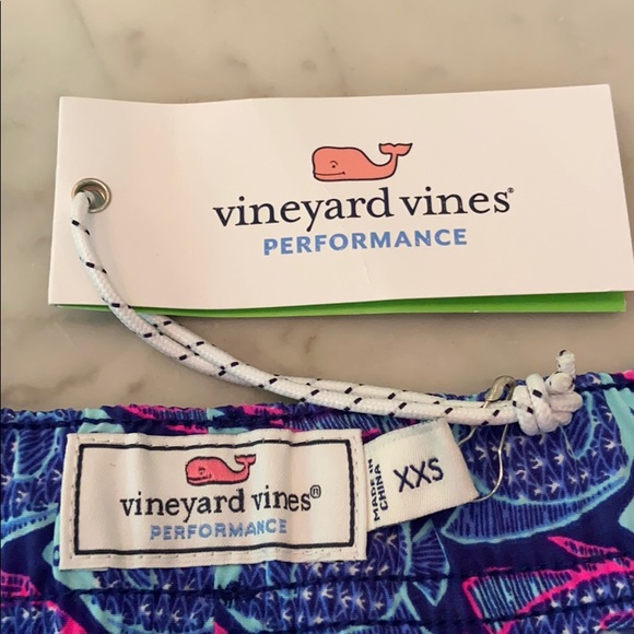 Vineyard Vines Fish Print Shorts - Picture 2 of 4